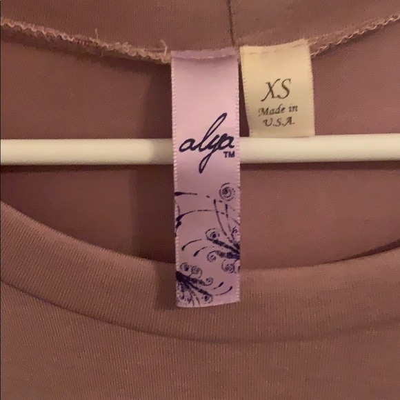 Francesca’s Top - Picture 3 of 3